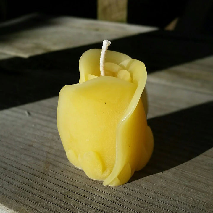 Eastvan bees - Beehive and Rose 100% Beeswax Candle